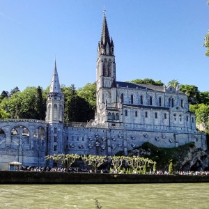 Sanktuarium Maryjne w Lourdes